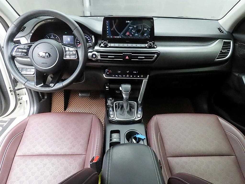 기아 셀토스 디젤 1.6 2WD 시그니처 이미지 7