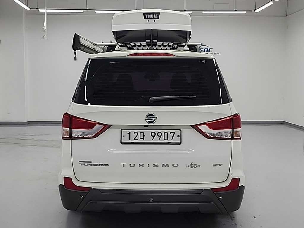 KG모빌리티(쌍용) 코란도 코란도투리스모 4WD GT 9인승 이미지 3