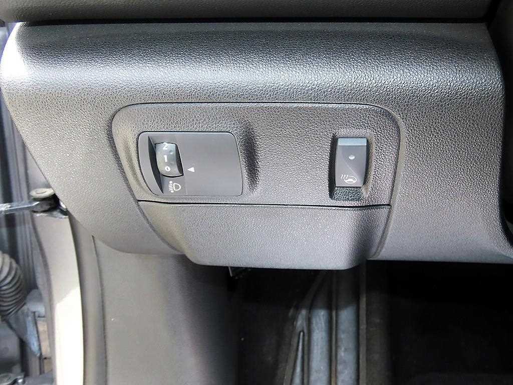 르노코리아(삼성) SM6 LPG 2.0 LPe SE(렌터카) 이미지 12