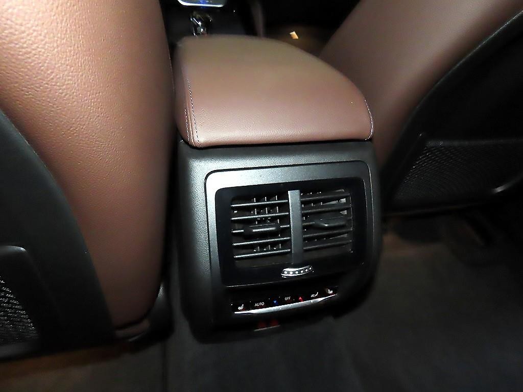 BMW X4 X4 (G02) xDrive 20i xLine 이미지 15