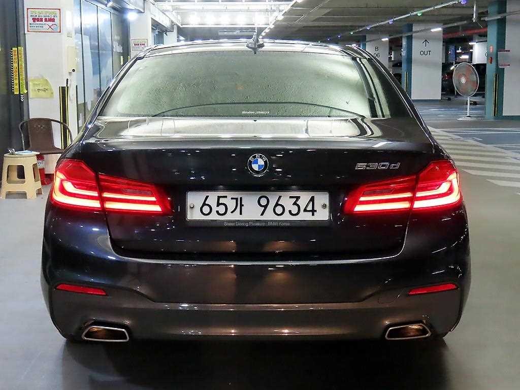 BMW 5시리즈 5시리즈 (G30) 530d M 스포츠 이미지 5