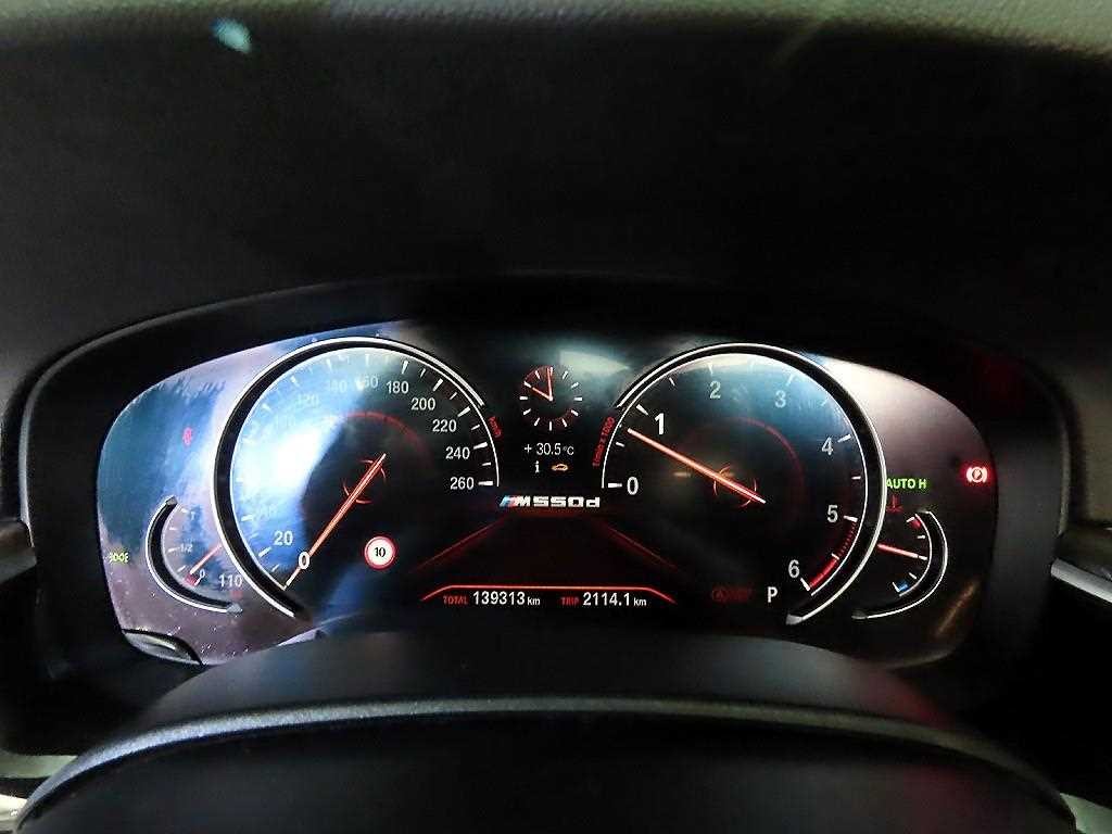 BMW 5시리즈 5시리즈 (G30) 530d M 스포츠 이미지 9