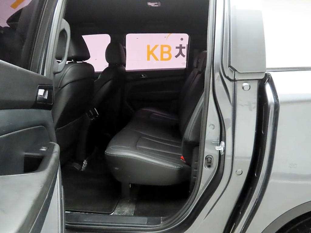 KG모빌리티(쌍용) 렉스턴 렉스턴 스포츠 4WD 디젤 2.2 프레스티지 이미지 13