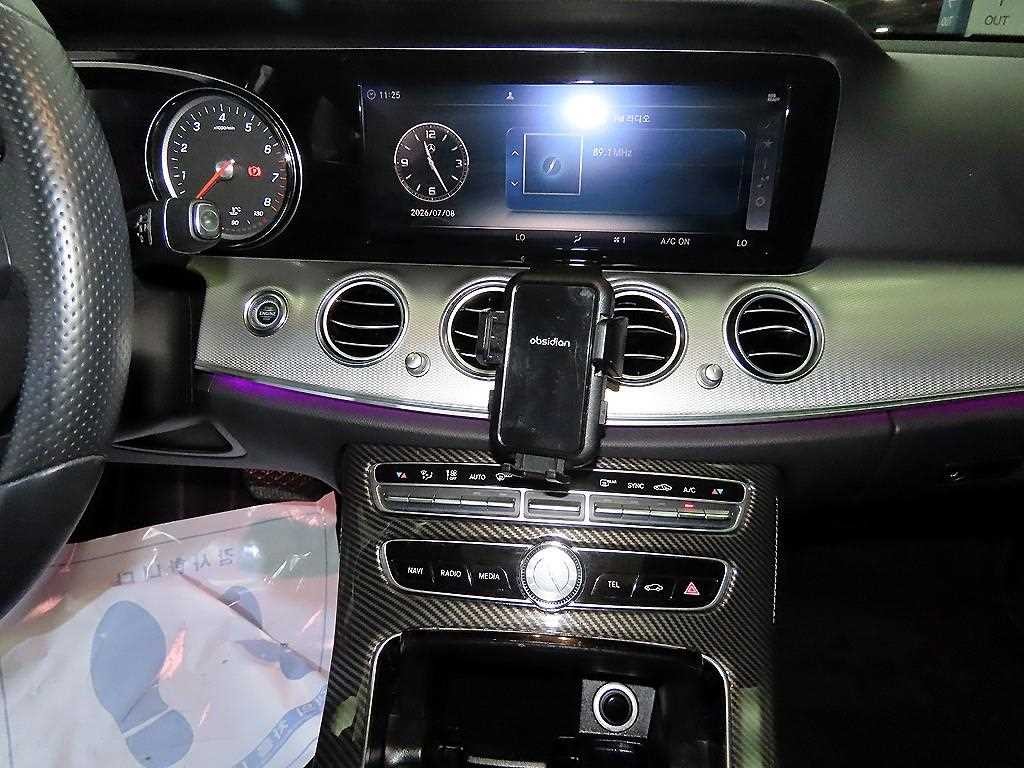 벤츠 E 클래스 E-클래스 W213 E200 아방가르드 이미지 11