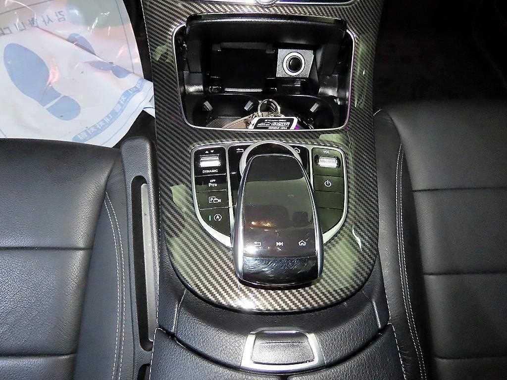 벤츠 E 클래스 E-클래스 W213 E200 아방가르드 이미지 12