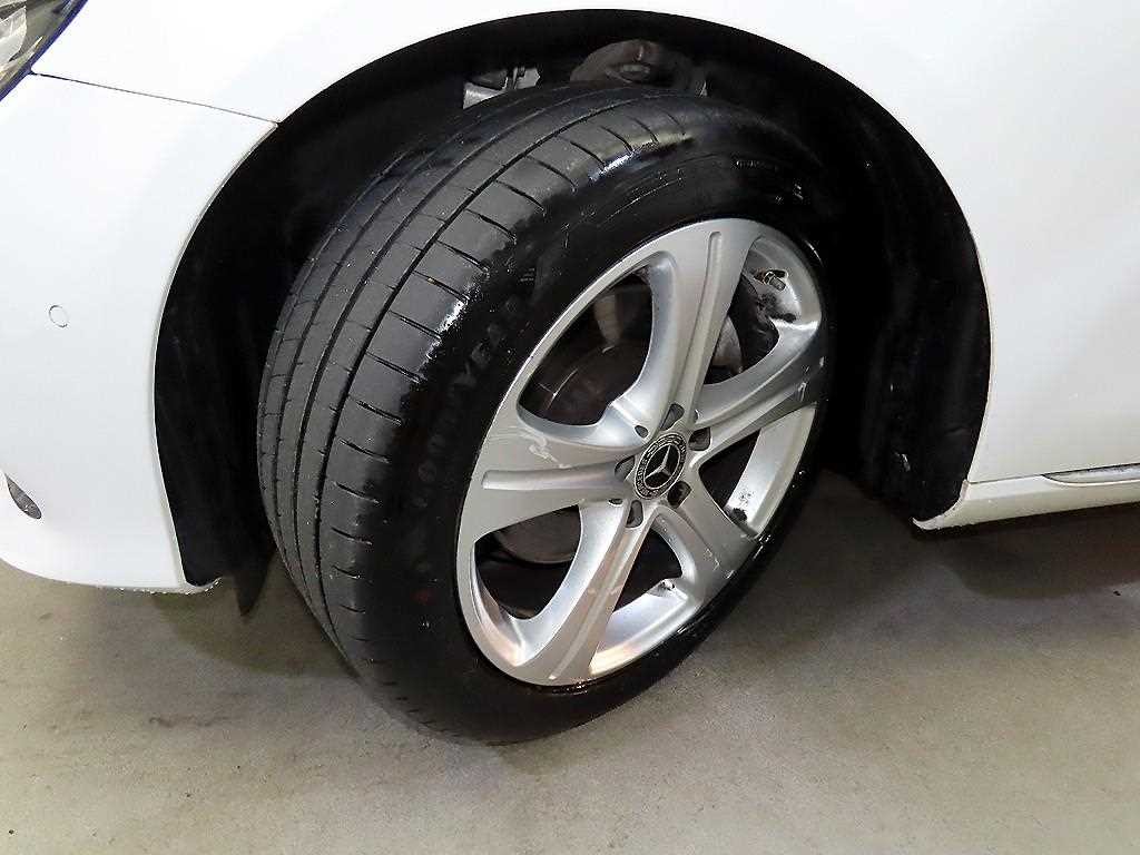 벤츠 E 클래스 E-클래스 W213 E200 아방가르드 이미지 20