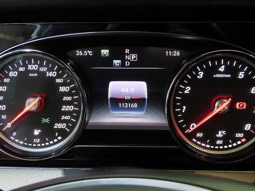 벤츠 E 클래스 E-클래스 W213 E200 아방가르드 이미지 9