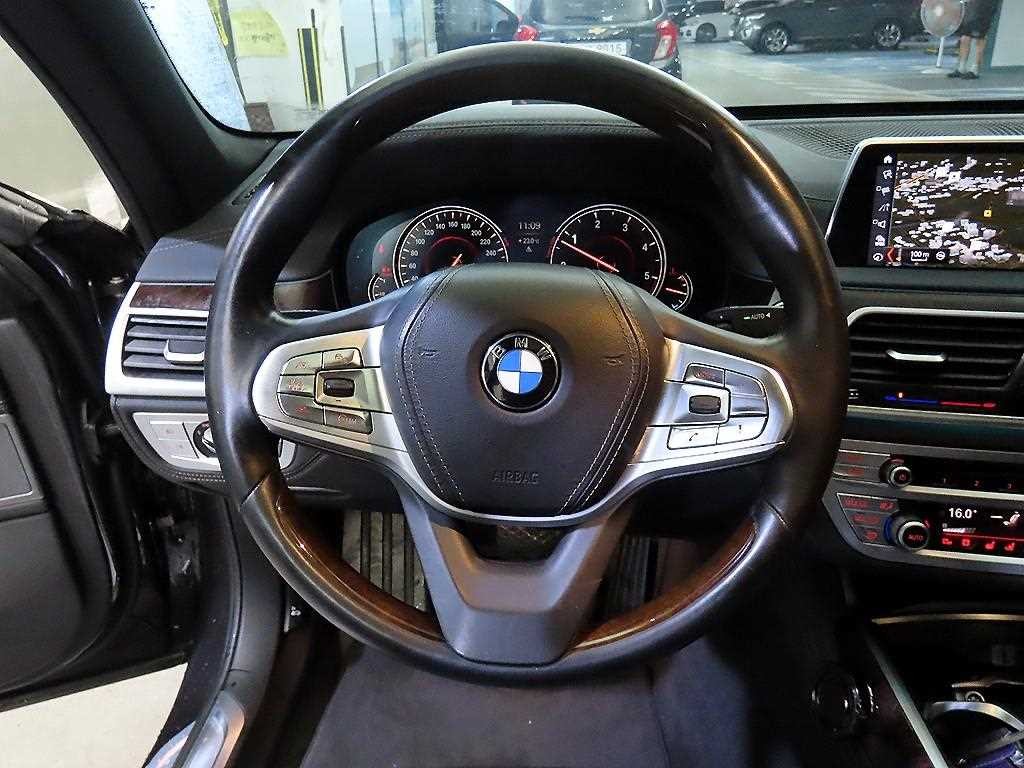 BMW 7시리즈 7시리즈 (G11) 730Ld xDrive 이미지 8