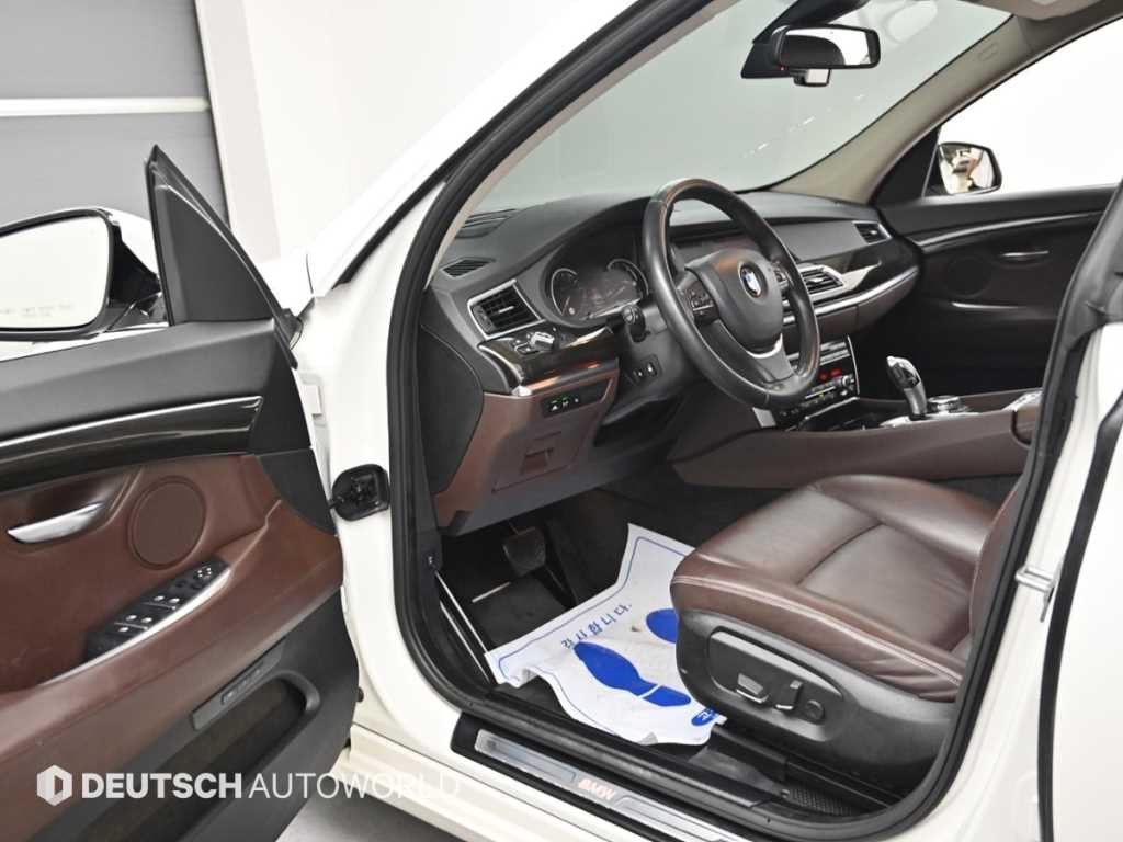 BMW 그란투리스모 5시리즈 GT (F07) GT xDrive 이미지 11