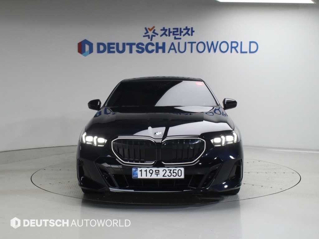 BMW 5시리즈 5시리즈 (G60) 530i xDrive M 스포츠 프로 스페셜 에디션 이미지 3