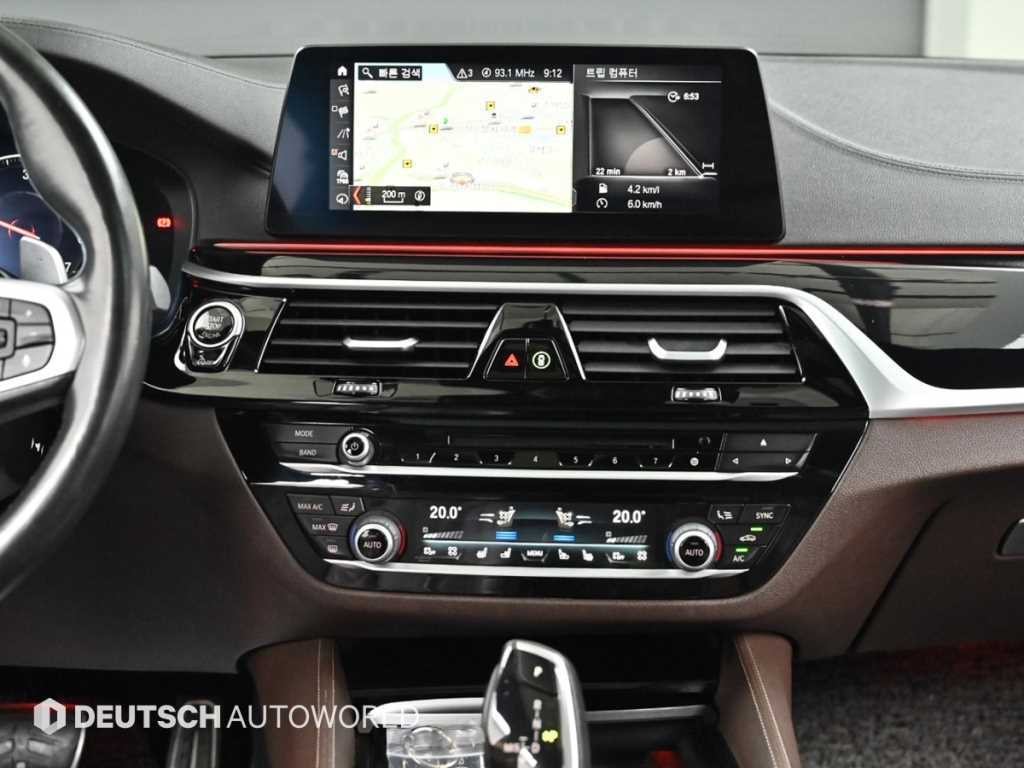 BMW 5시리즈 5시리즈 (G30) 530i M 스포츠 플러스 이미지 13