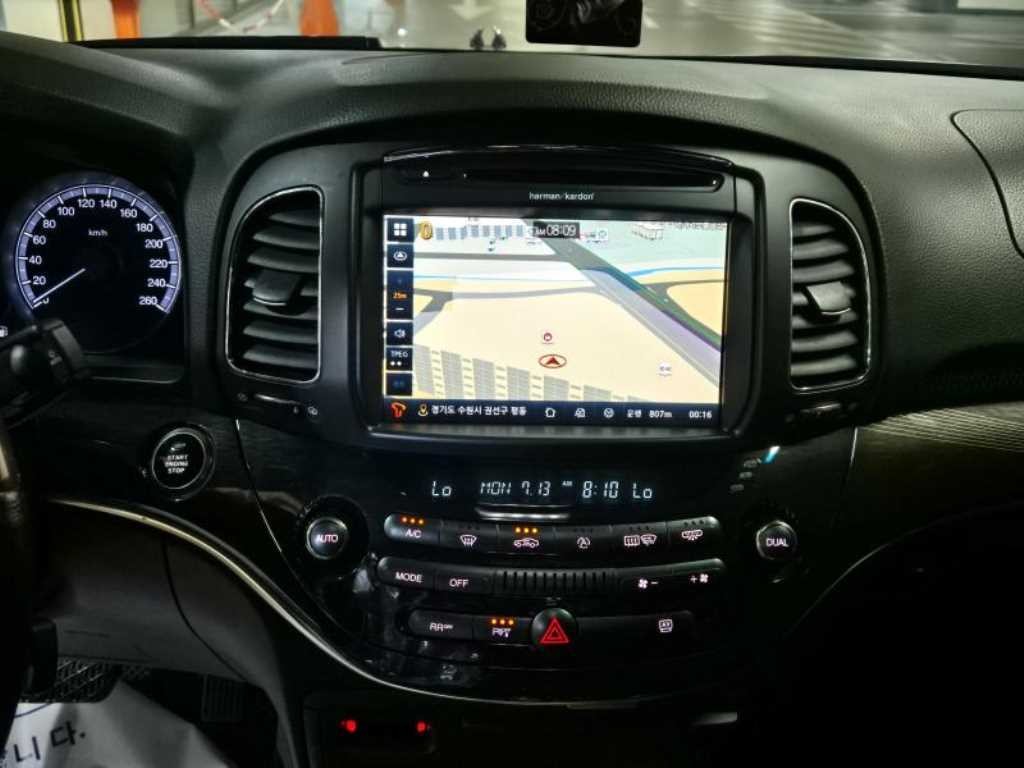 KG모빌리티(쌍용) 체어맨 뉴체어맨W 가솔린 4WD CW600 4TRONIC 프레스티지 이미지 8