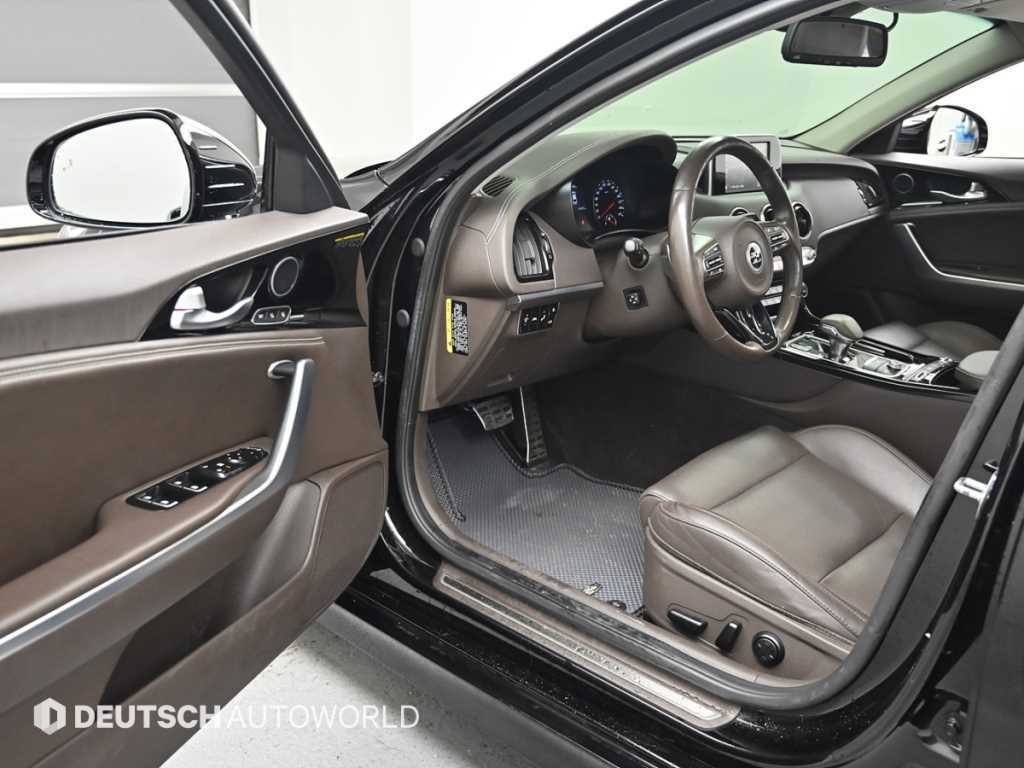 기아 스팅어 가솔린 2.0 터보 AWD 플래티넘 이미지 11