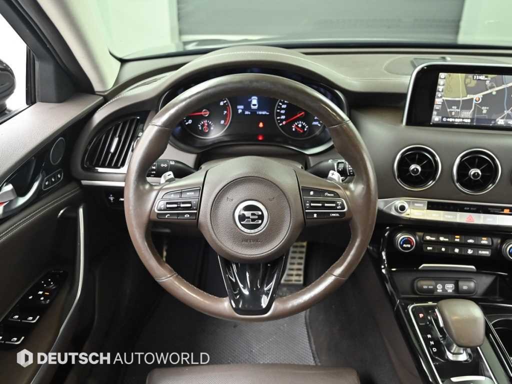 기아 스팅어 가솔린 2.0 터보 AWD 플래티넘 이미지 13
