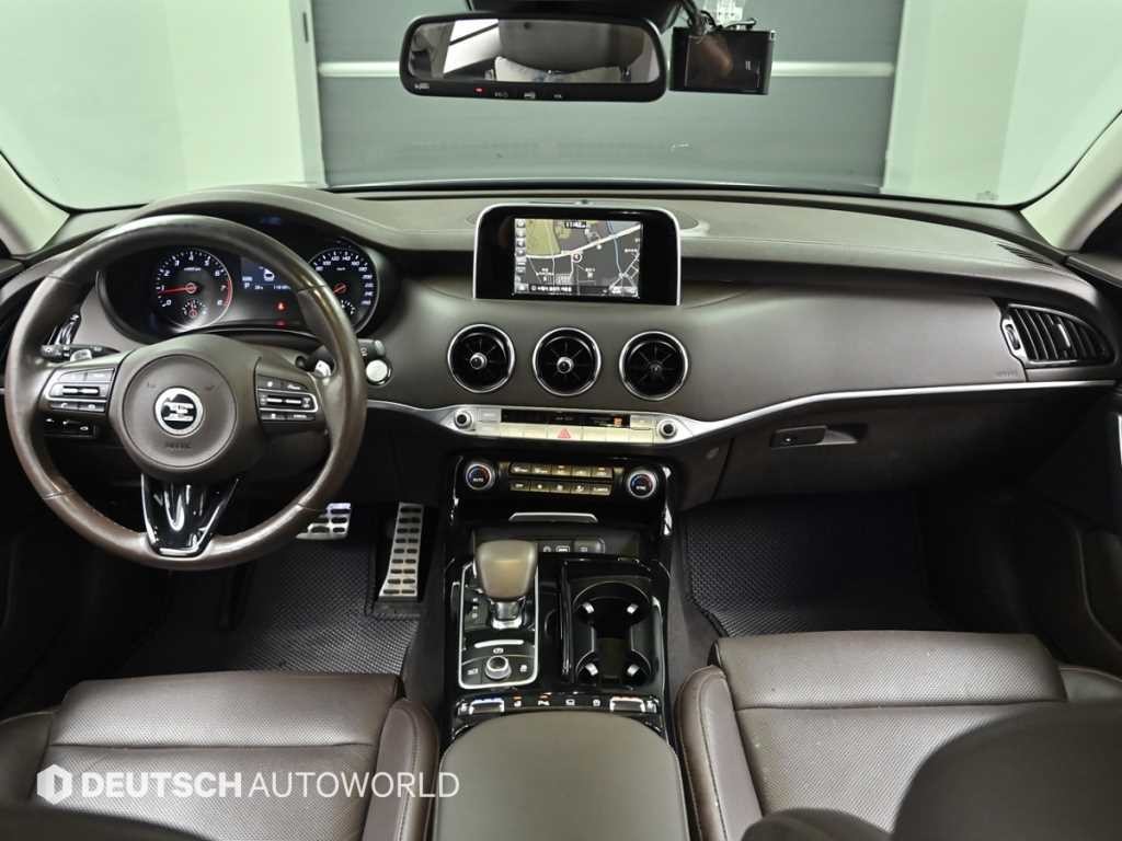 기아 스팅어 가솔린 2.0 터보 AWD 플래티넘 이미지 7