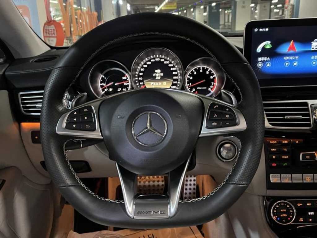 벤츠 CLS 클래스 CLS클래스 W218 CLS 63 AMG 이미지 11
