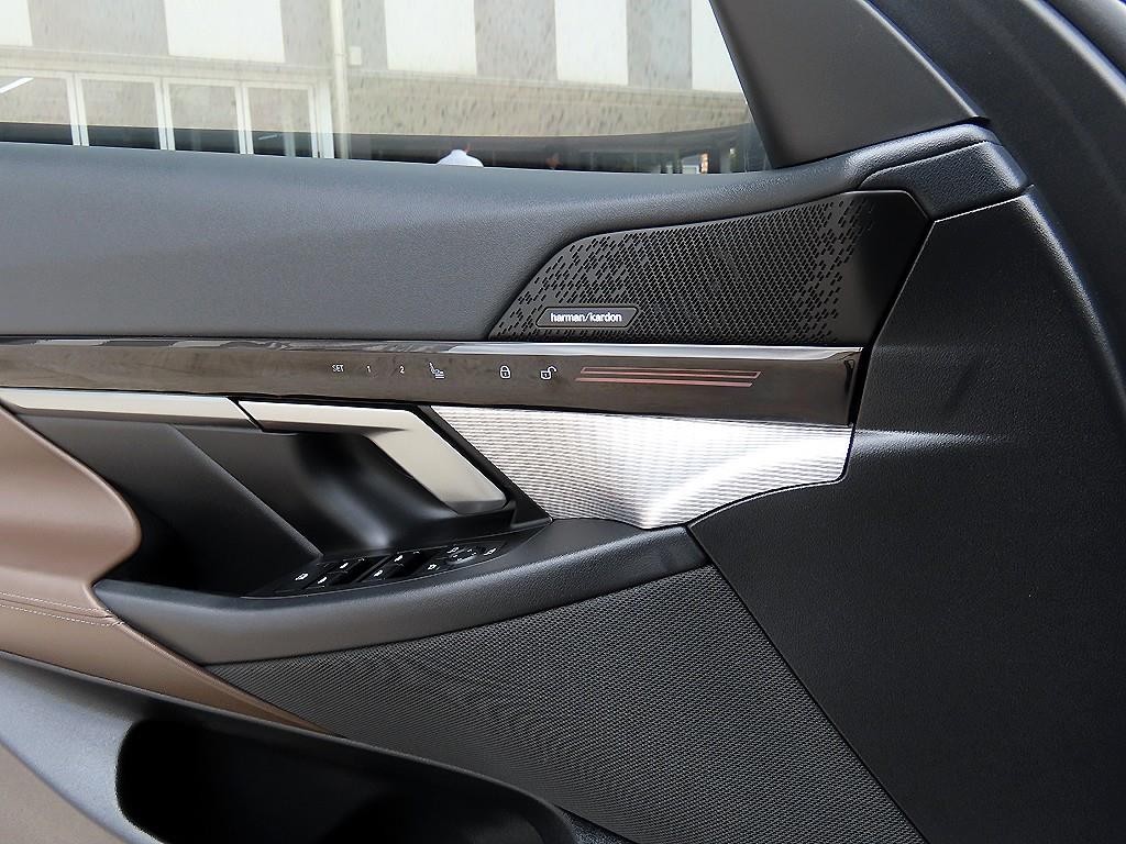 BMW 5시리즈 5시리즈 (G60) 520i M 스포츠 이미지 12