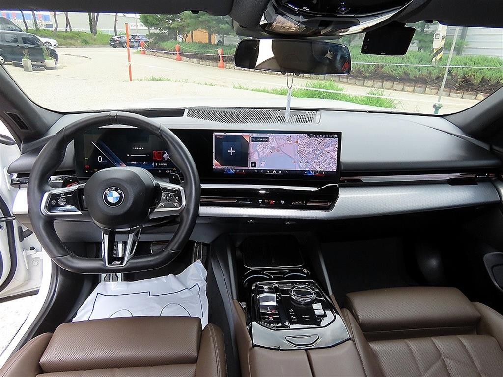 BMW 5시리즈 5시리즈 (G60) 520i M 스포츠 이미지 7