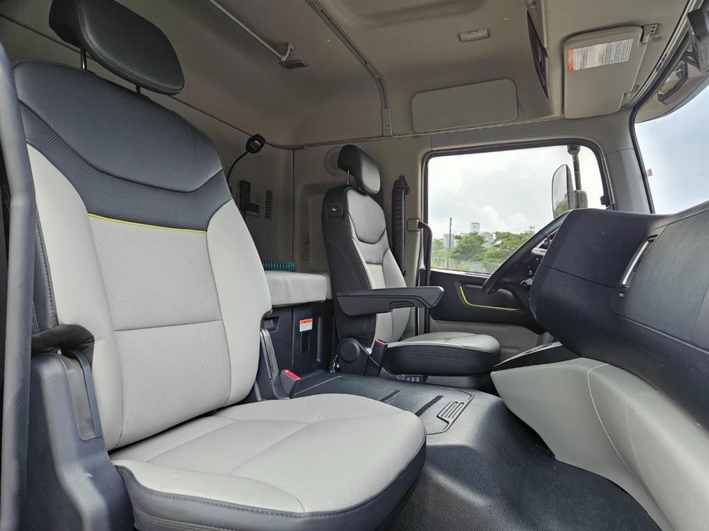 중대형화물 탑차/윙바디 윙바디 5톤 이미지 12