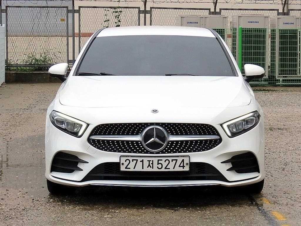 벤츠 A 클래스 A클래스 W177 A220 해치백 이미지 1