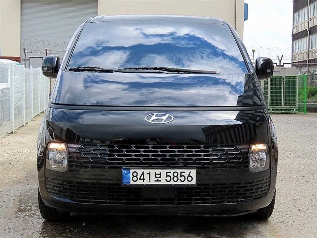 현대 스타리아 2WD 디젤 카고 모던 3인승 이미지 2