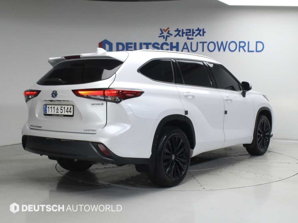 토요타 하이랜더 하이랜더 4세대 2.5 HEV 4WD 리미티드 이미지 2