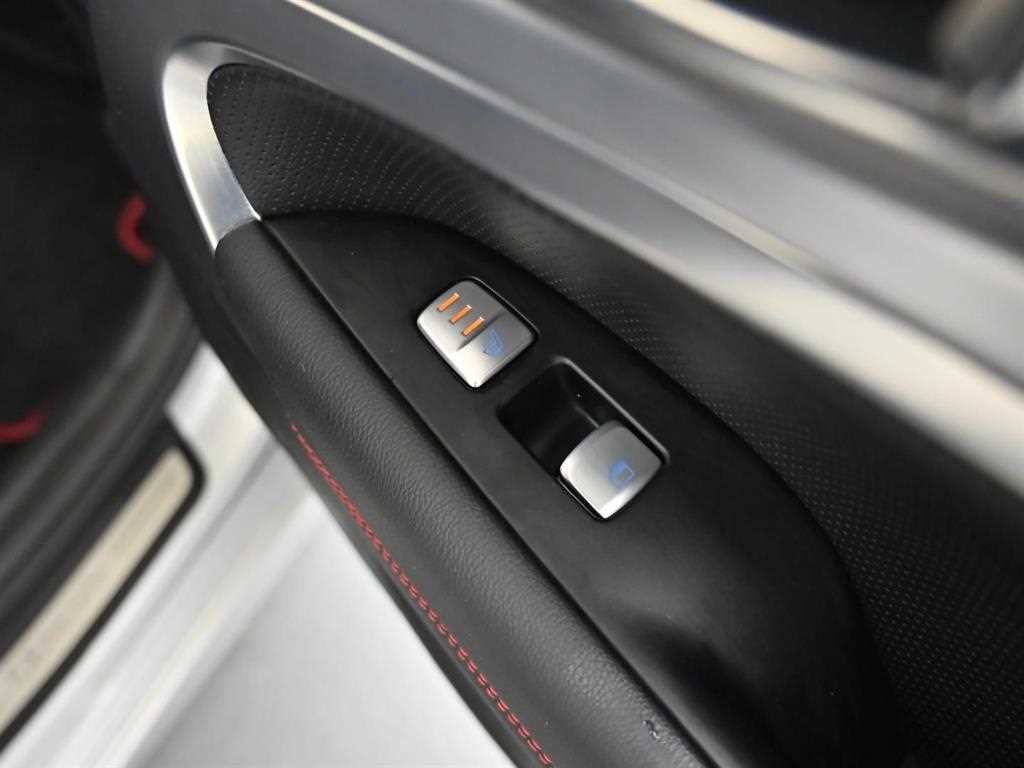 제네시스 G70 3.3T 스포츠 AWD 어드밴스드 이미지 16