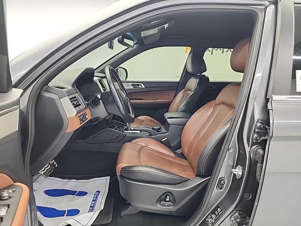 KG모빌리티(쌍용) 렉스턴 렉스턴 스포츠 2WD 디젤 2.2 노블레스 이미지 11