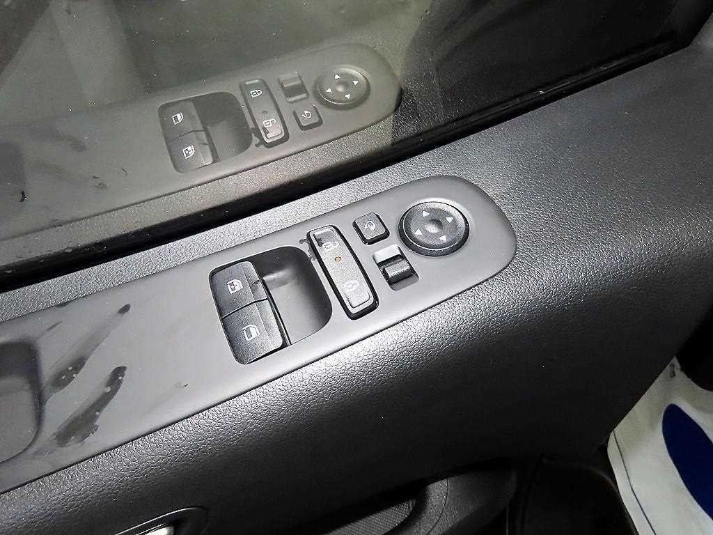 현대 스타리아 2WD 디젤 카고 모던 5인승 이미지 12