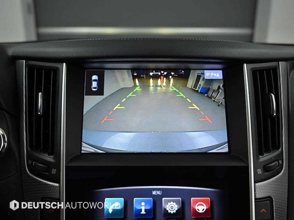 인피니티 Q Q50 3.5 하이브리드 블루 스포츠 센서리 이미지 15