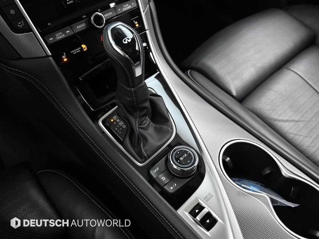 인피니티 Q Q50 3.5 하이브리드 블루 스포츠 센서리 이미지 9
