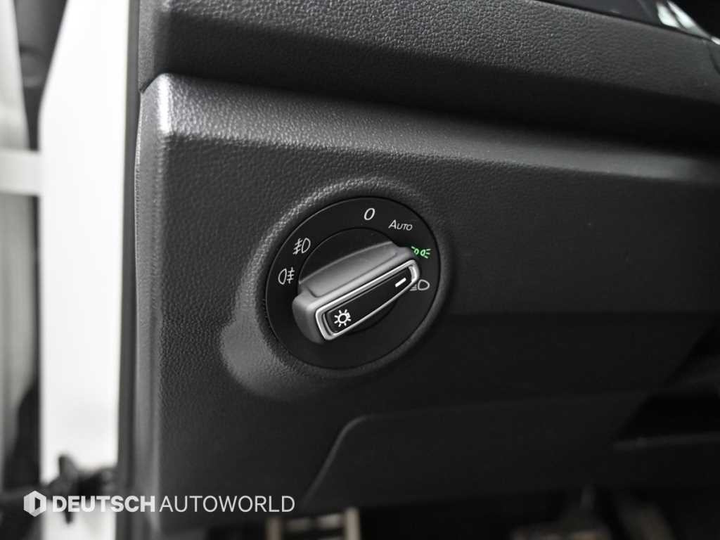 폭스바겐 티록 2.0 TDI 프리미엄 이미지 16