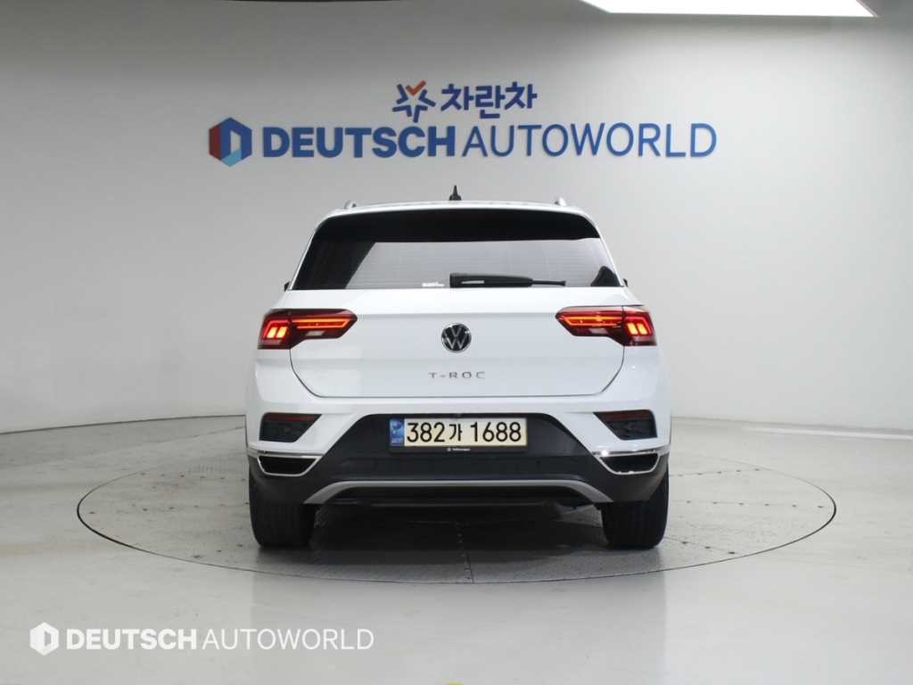 폭스바겐 티록 2.0 TDI 프리미엄 이미지 4