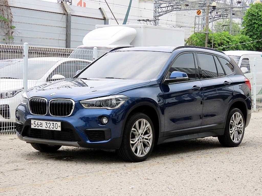 BMW X1 X1 (F48) xDrive 18d 프리미엄 이미지 1