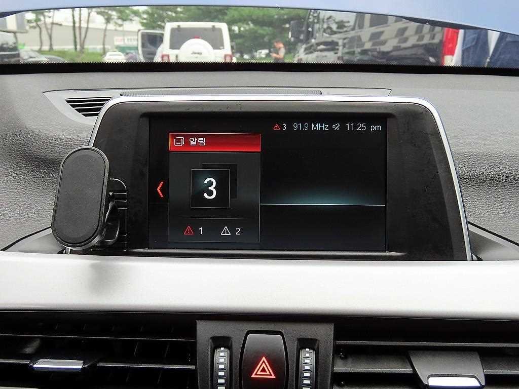 BMW X1 X1 (F48) xDrive 18d 프리미엄 이미지 12