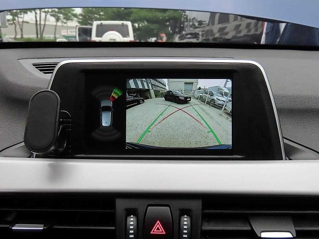 BMW X1 X1 (F48) xDrive 18d 프리미엄 이미지 13