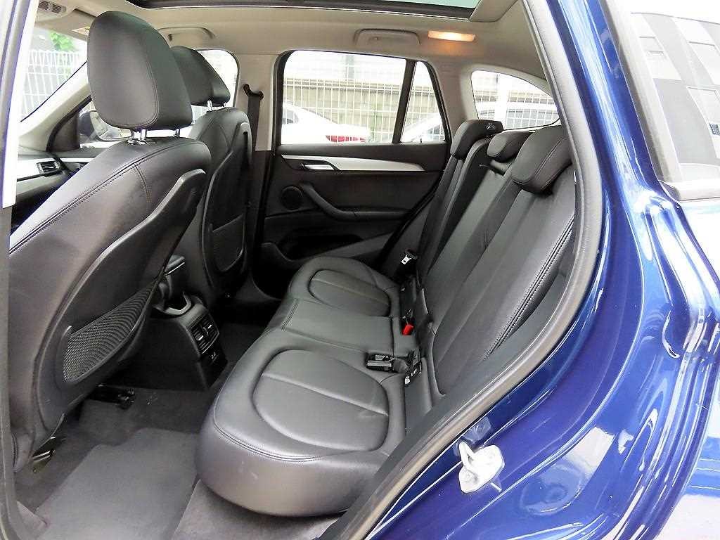BMW X1 X1 (F48) xDrive 18d 프리미엄 이미지 6