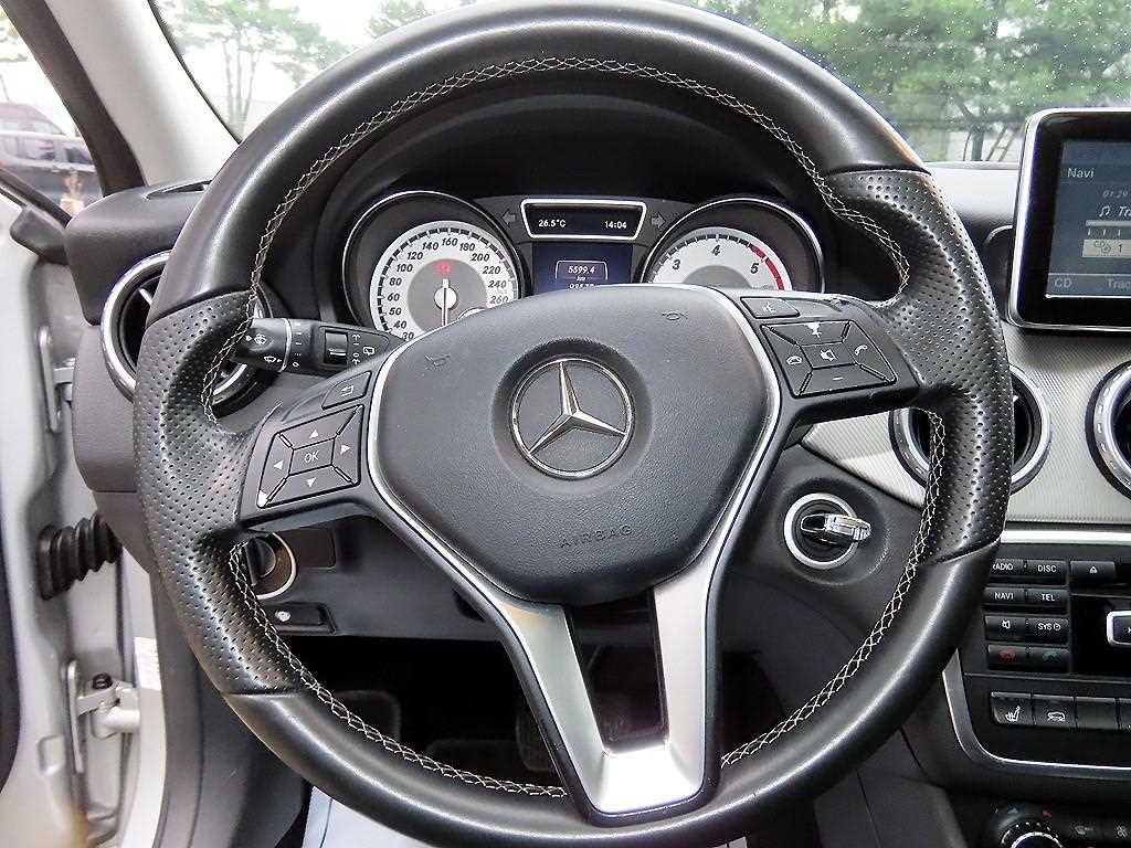 벤츠 GLA 클래스 GLA클래스 X156 GLA200 CDI 4MATIC 이미지 8