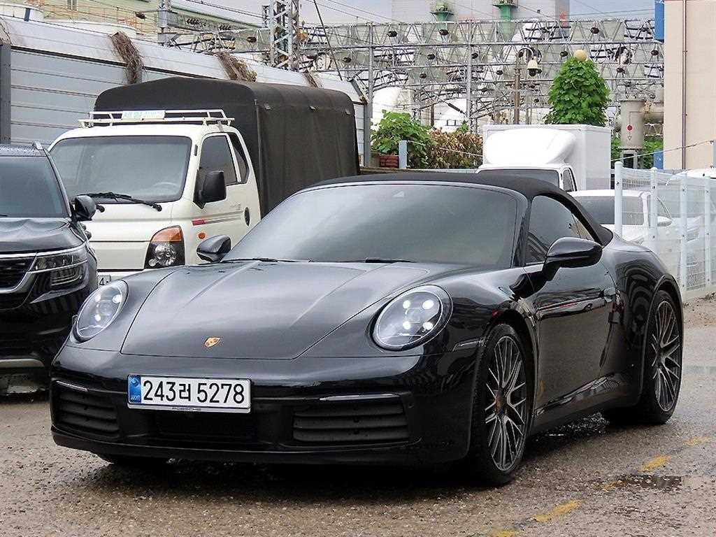 포르쉐 911 911(992) 카레라 S 카브리올레 이미지 2