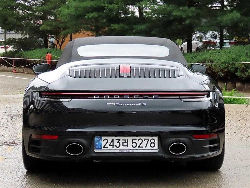 포르쉐 911 911(992) 카레라 S 카브리올레 이미지 4