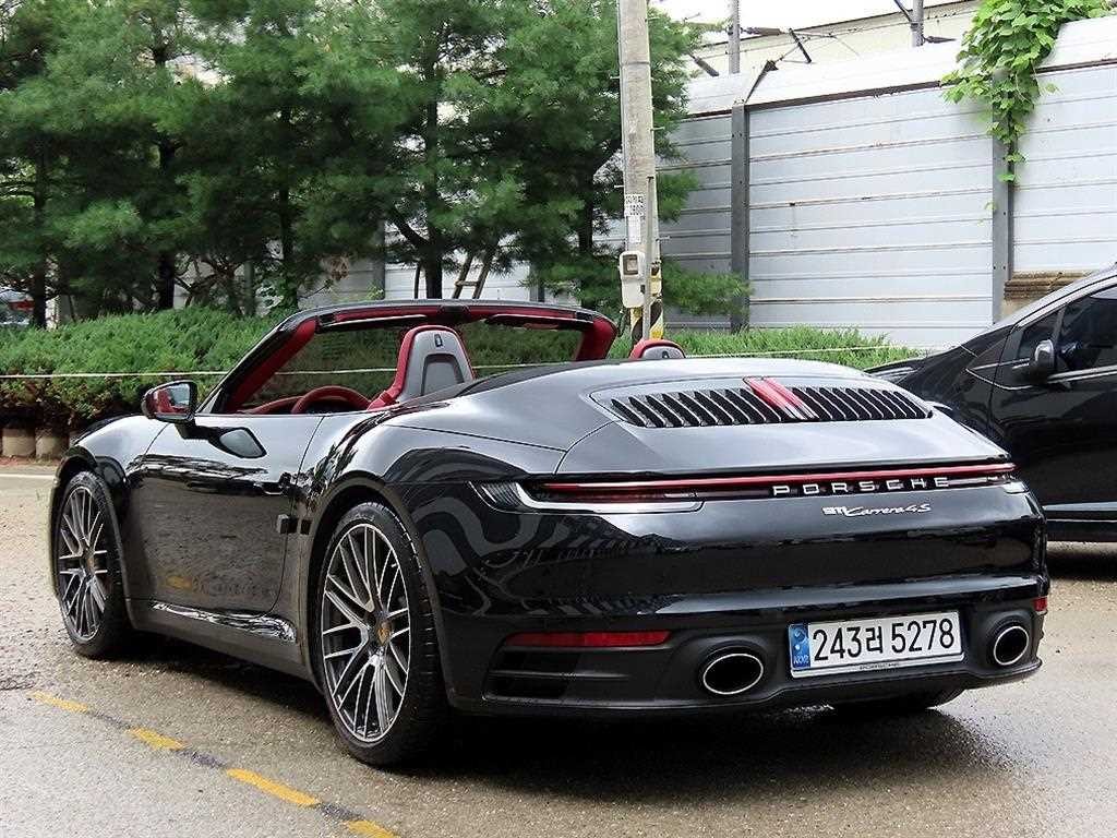 포르쉐 911 911(992) 카레라 S 카브리올레 이미지 7