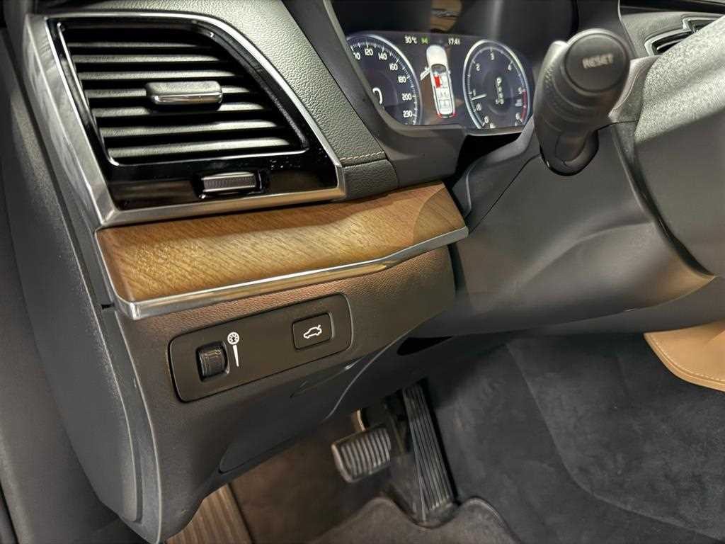 볼보 XC90 XC90 2세대 2.0 D5 AWD 인스크립션 이미지 12