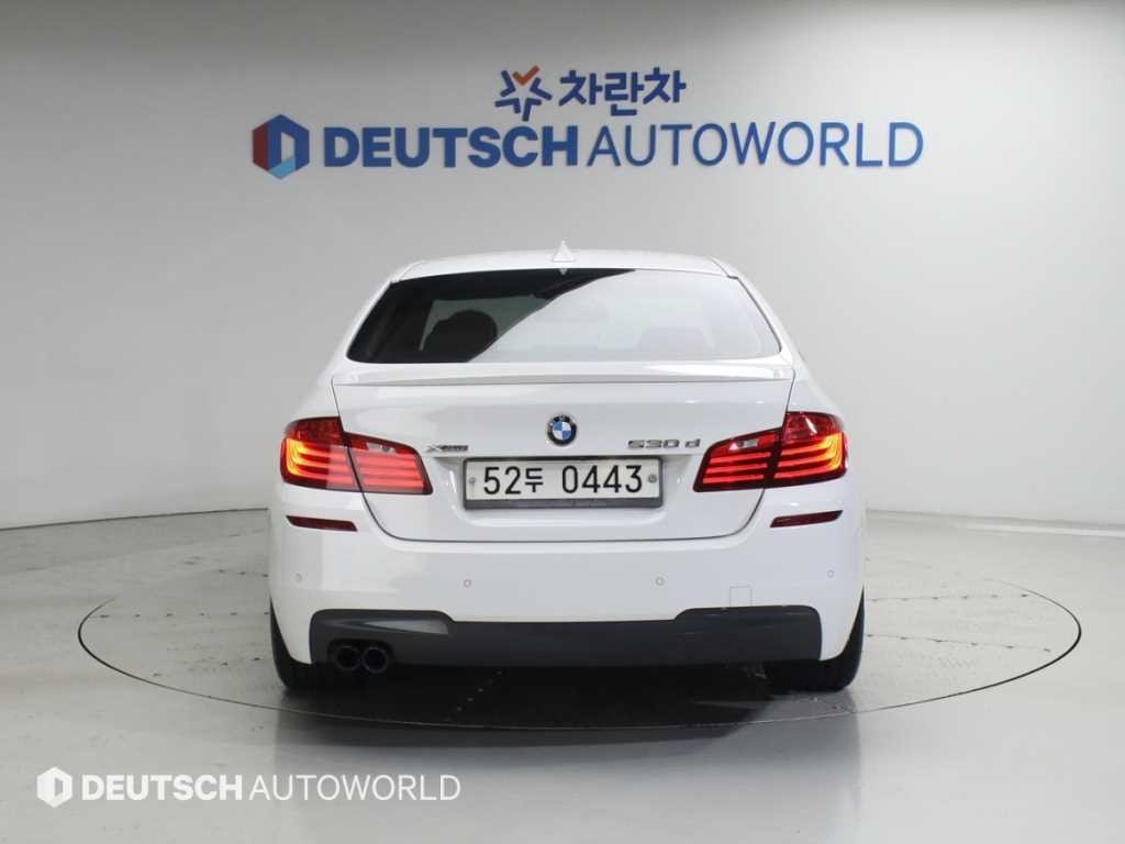 BMW 5시리즈 5시리즈 (F10) 530d xDrive 이미지 4
