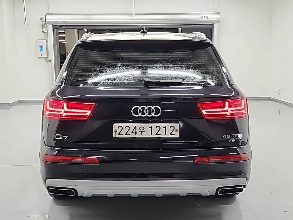 아우디 Q7 Q7 (4M) 45 TFSI 콰트로 이미지 3