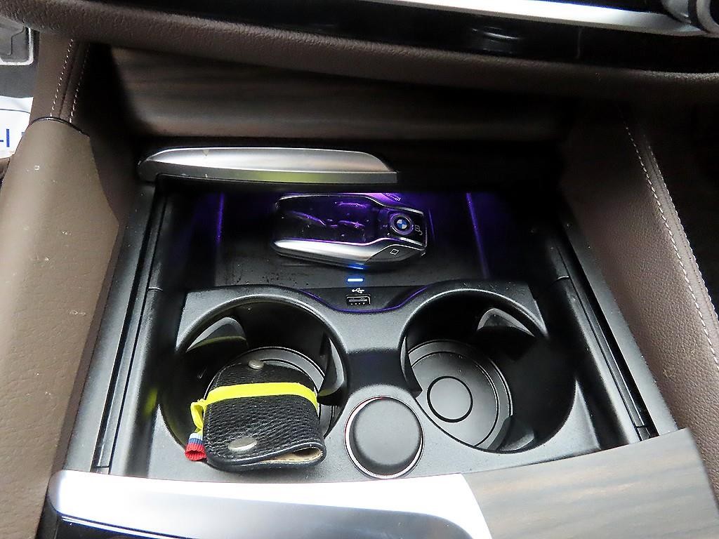 BMW 5시리즈 5시리즈 (G30) 520i M 스포츠 이미지 12