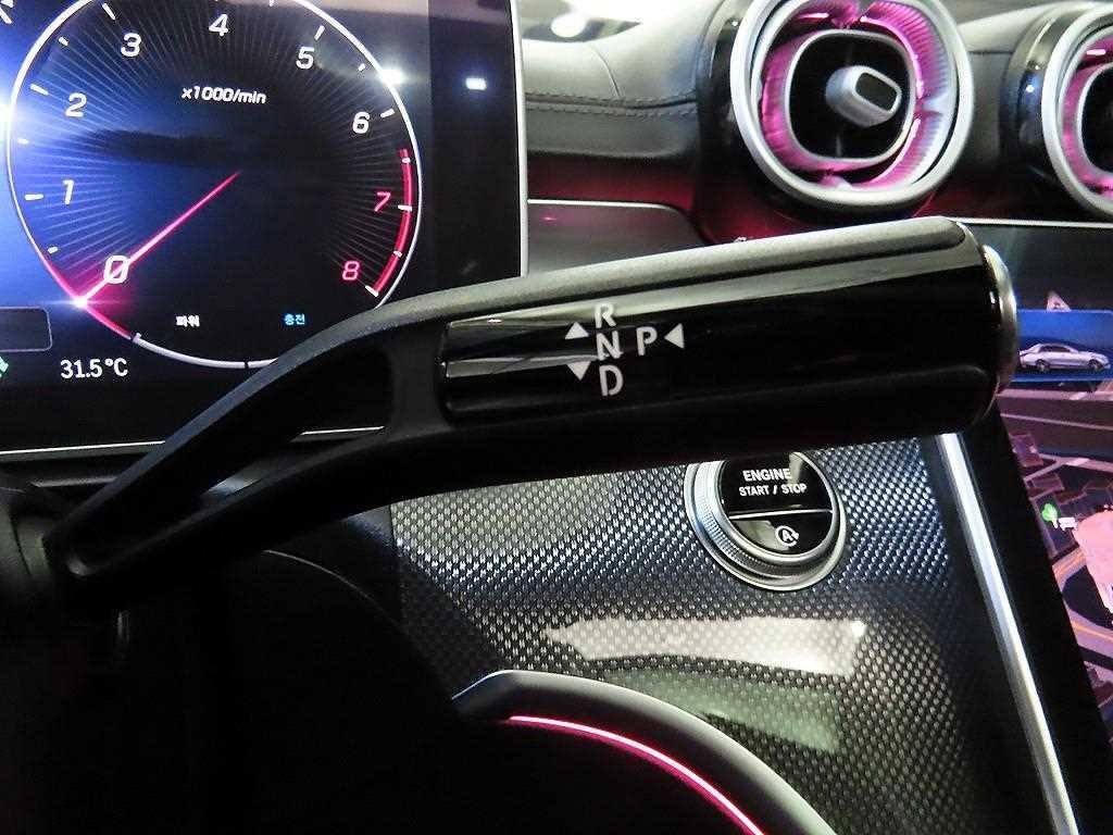 벤츠 C 클래스 C클래스 W206 C300 4MATIC AMG 라인 이미지 12