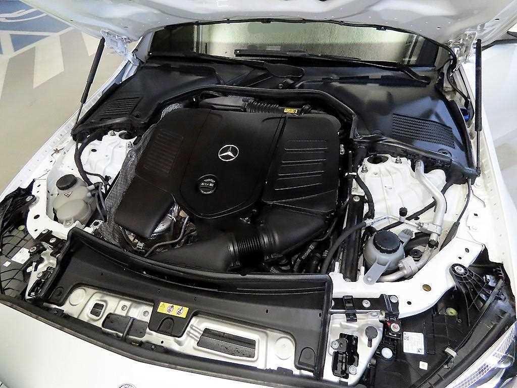 벤츠 C 클래스 C클래스 W206 C300 4MATIC AMG 라인 이미지 19