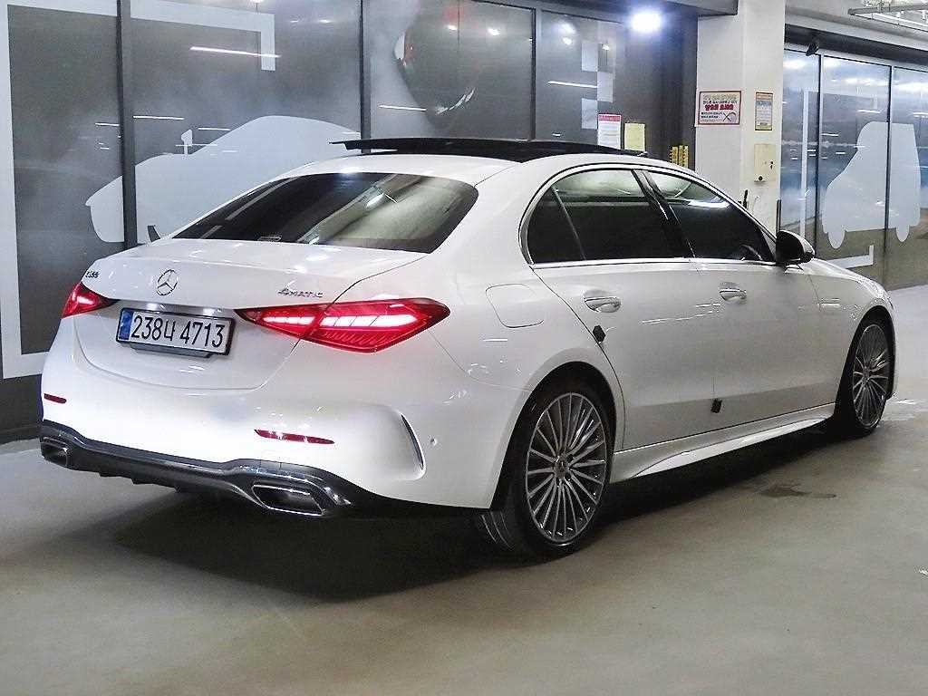 벤츠 C 클래스 C클래스 W206 C300 4MATIC AMG 라인 이미지 4