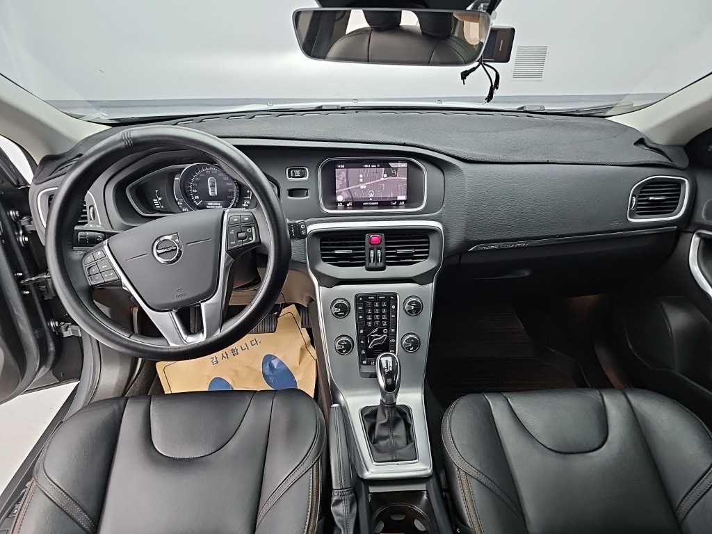 볼보 V40 V40 크로스컨트리 D3 이미지 7