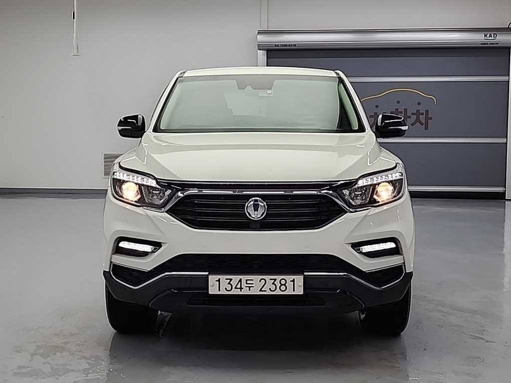 KG모빌리티(쌍용) 렉스턴 G4렉스턴 디젤 2.2 2WD 럭셔리 이미지 2
